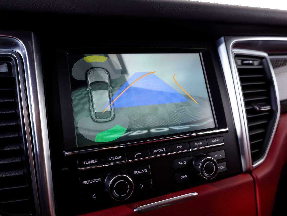 Porsche Macan с пробегом — 2014 год. Фото: #19