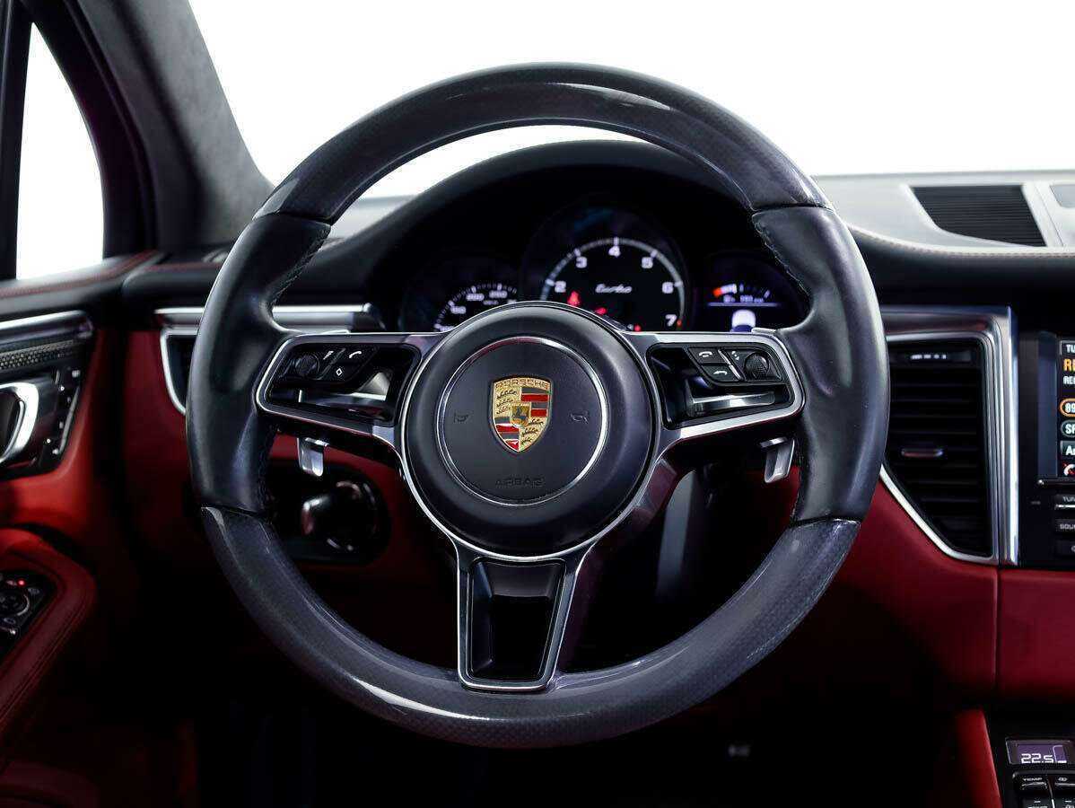 Porsche Macan с пробегом — 2014 год. Фото: #26