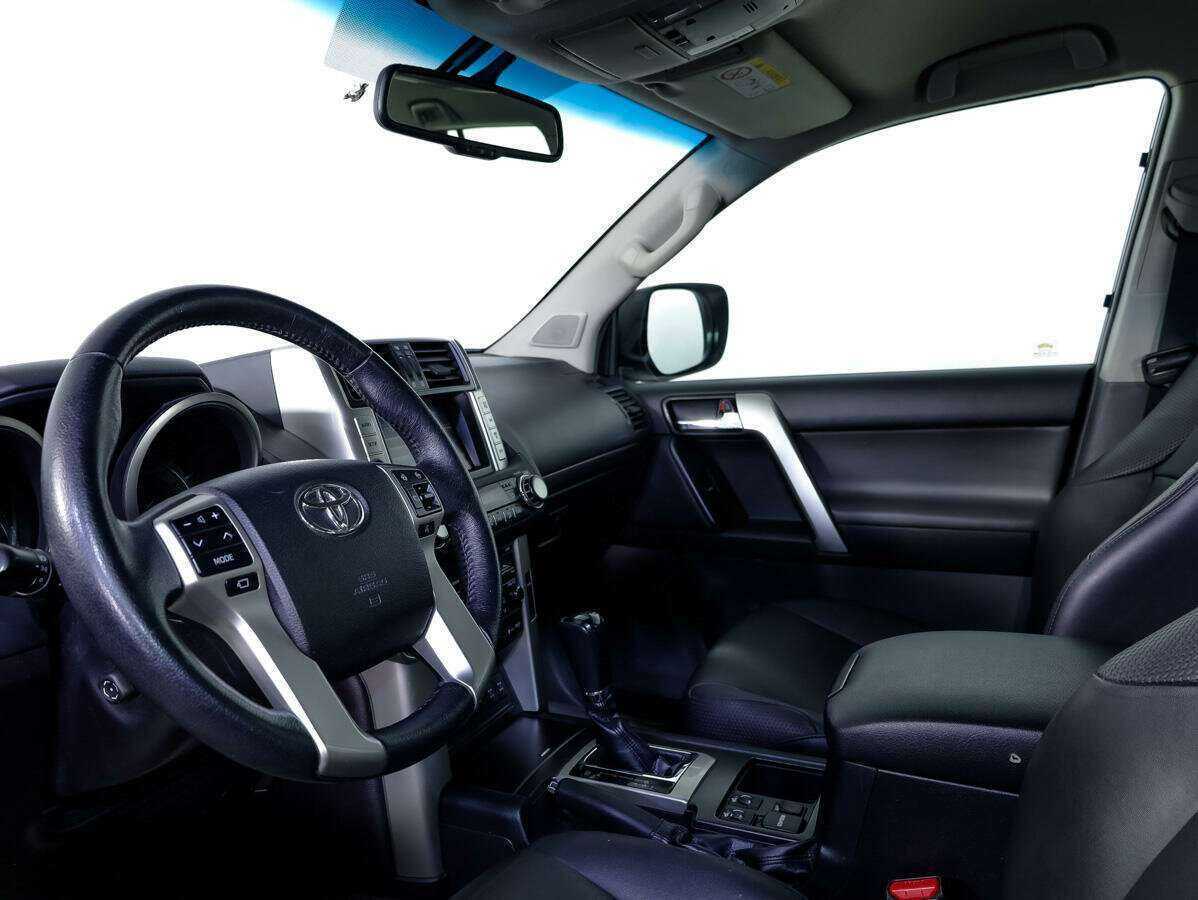 Toyota Land Cruiser Prado с пробегом — 2013 год. Фото: #13