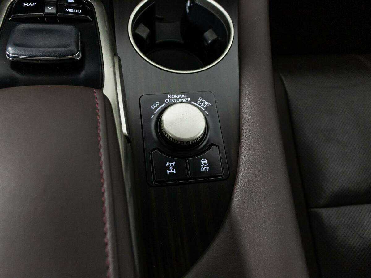 Lexus RX с пробегом — 2016 год. Фото: #21