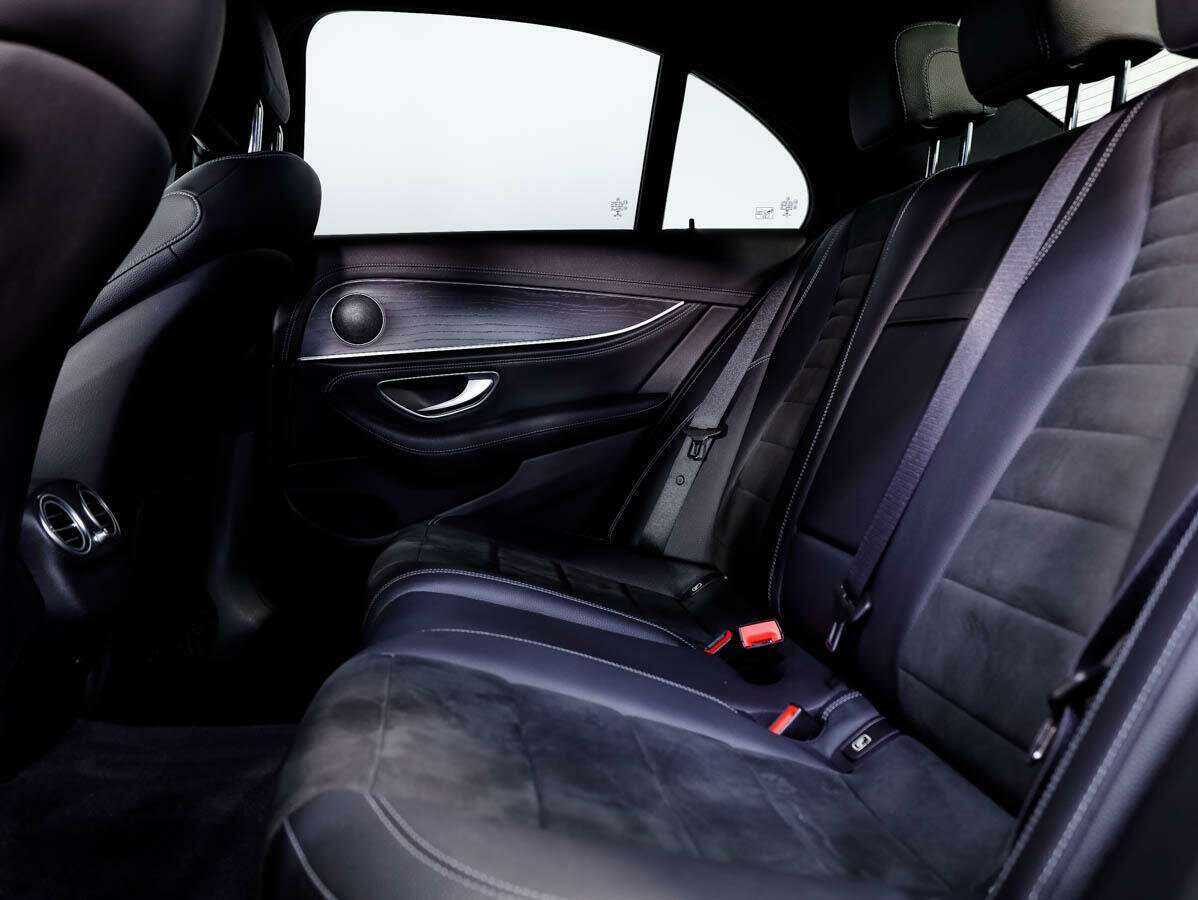 Mercedes-Benz E-Класс с пробегом — 2019 год. Фото: #8