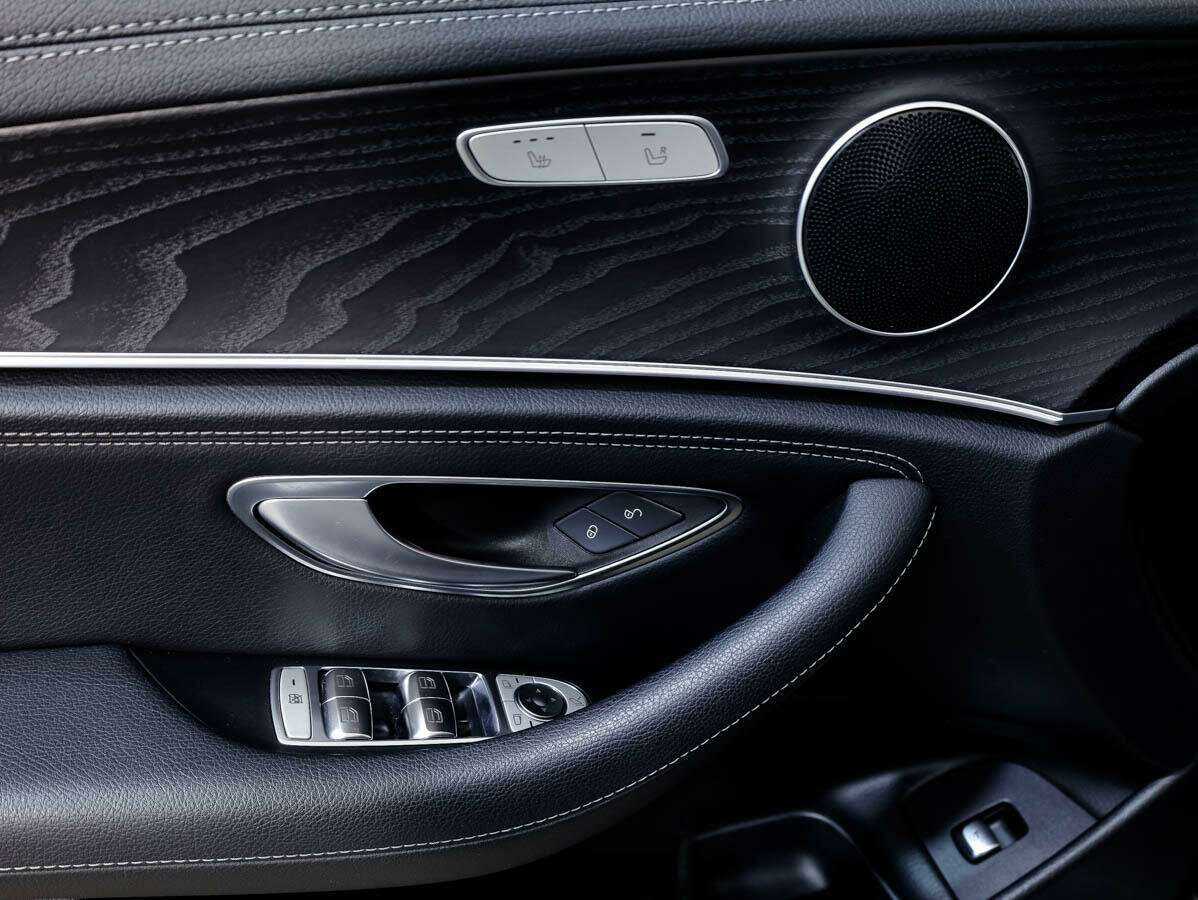 Mercedes-Benz E-Класс с пробегом — 2019 год. Фото: #10