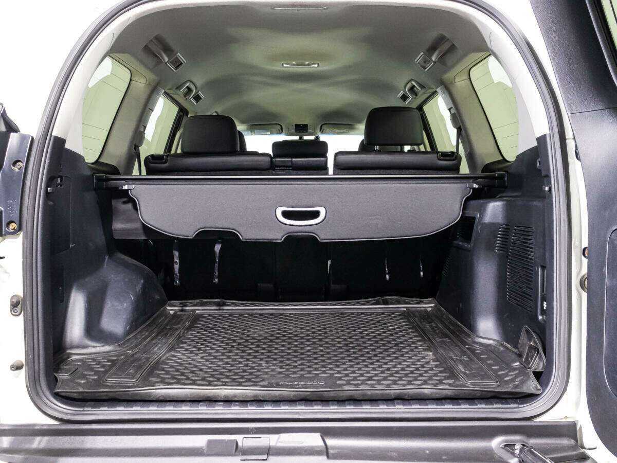 Toyota Land Cruiser Prado с пробегом — 2017 год. Фото: #14