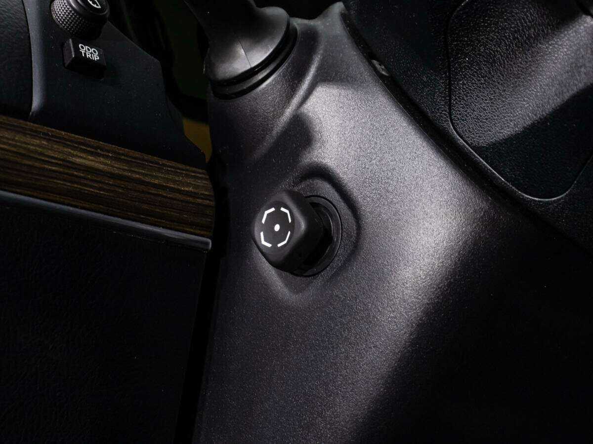 Toyota Land Cruiser Prado с пробегом — 2017 год. Фото: #16