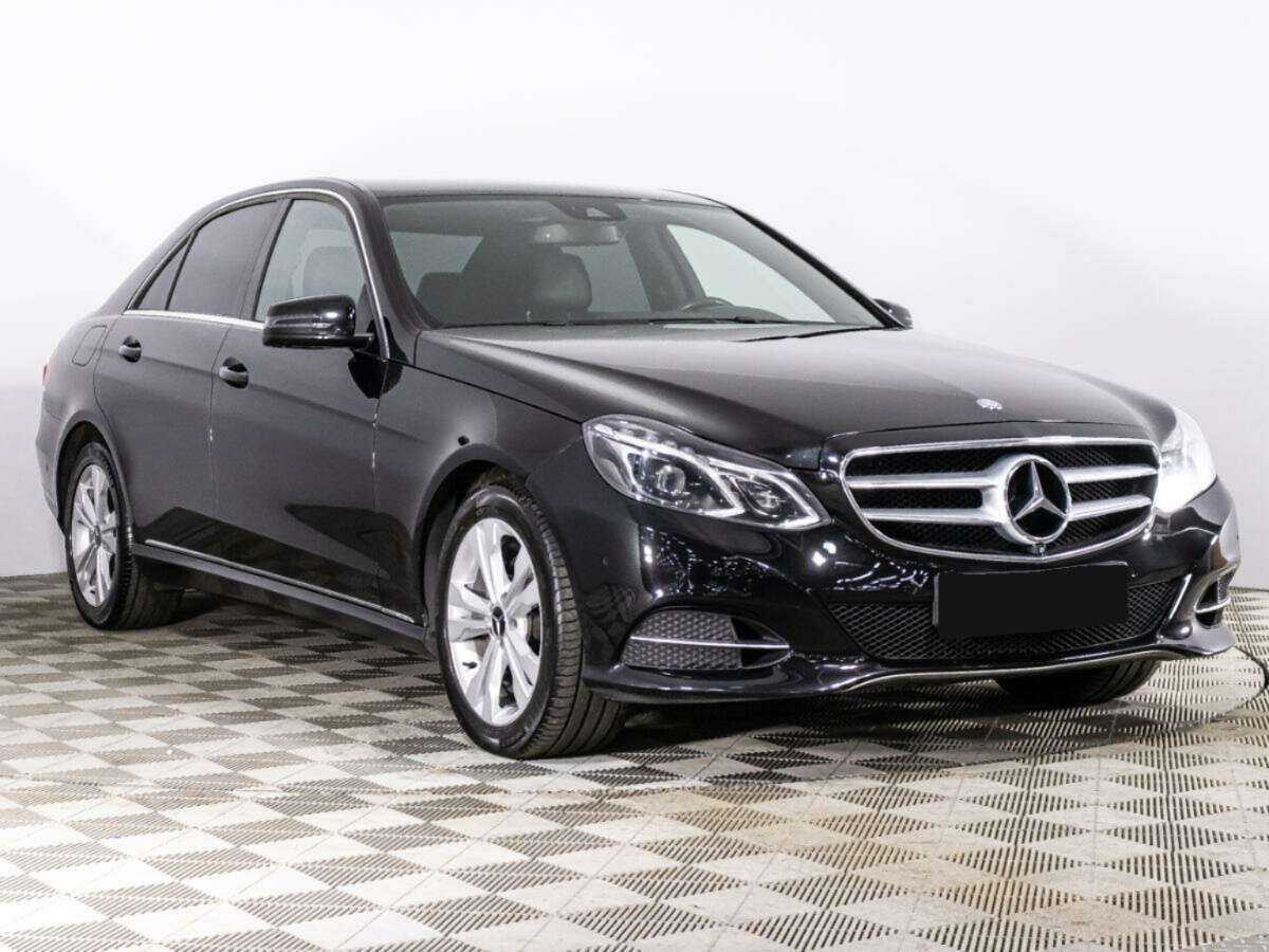 Mercedes-Benz E-Класс с пробегом — 2014 год. Фото: #2