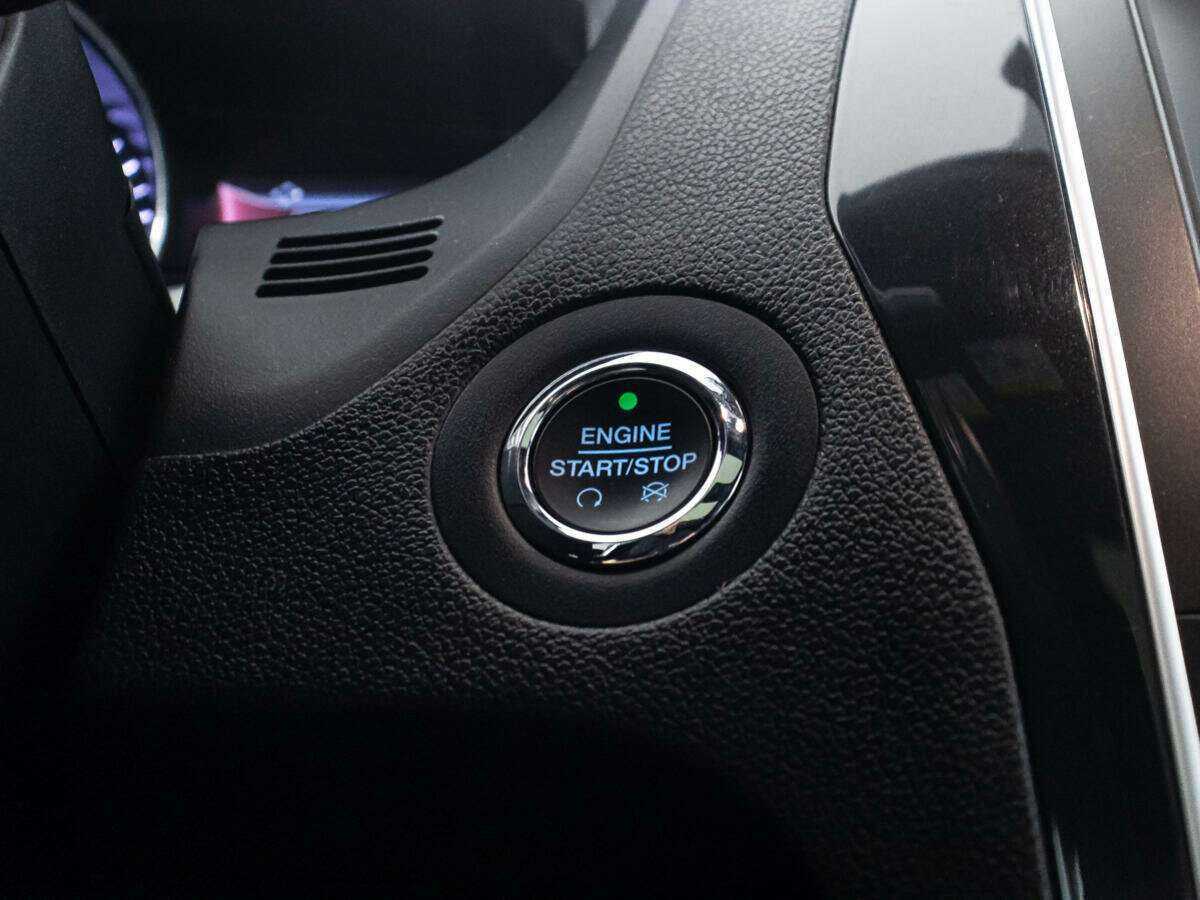 Ford Explorer с пробегом — 2019 год. Фото: #17