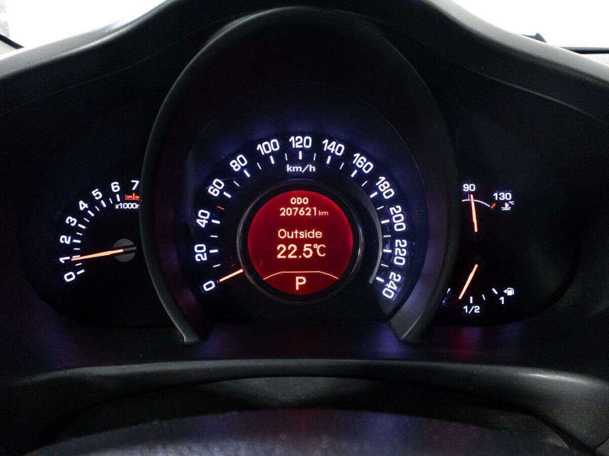 Kia Sportage с пробегом — 2011 год. Фото: #11