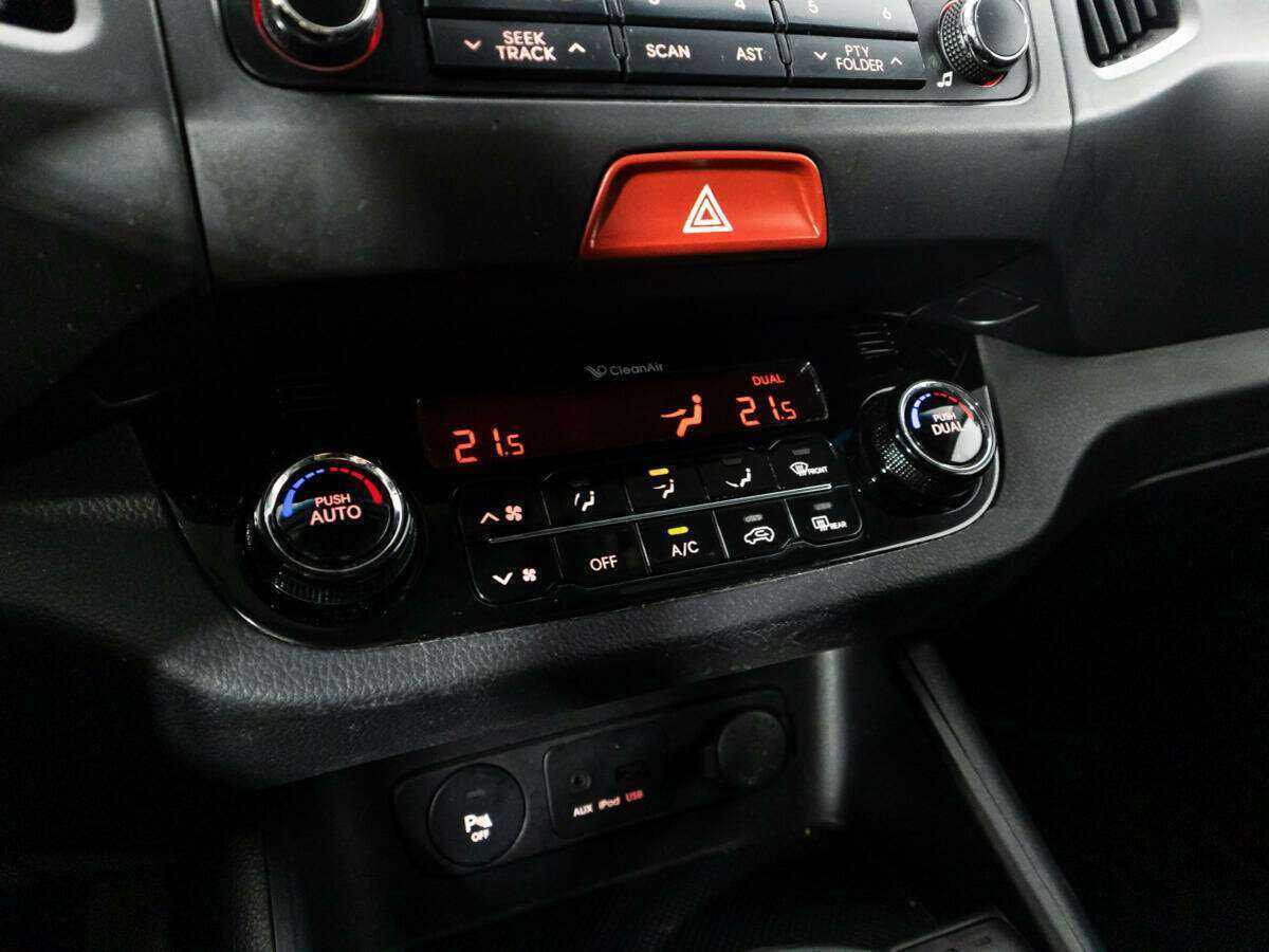 Kia Sportage с пробегом — 2011 год. Фото: #14