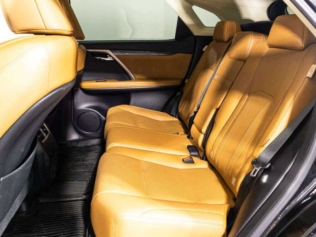 Lexus RX с пробегом — 2020 год. Фото: #9