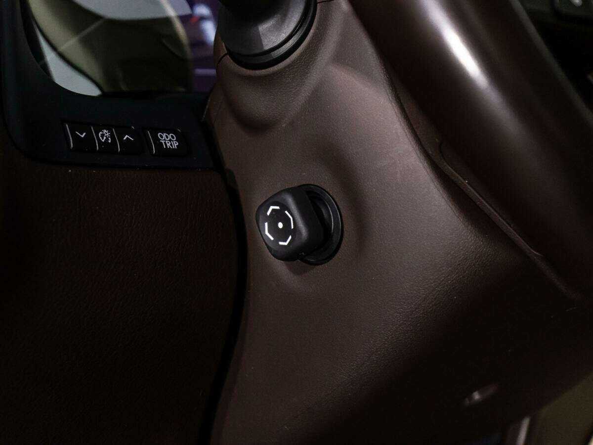 Lexus RX с пробегом — 2016 год. Фото: #17