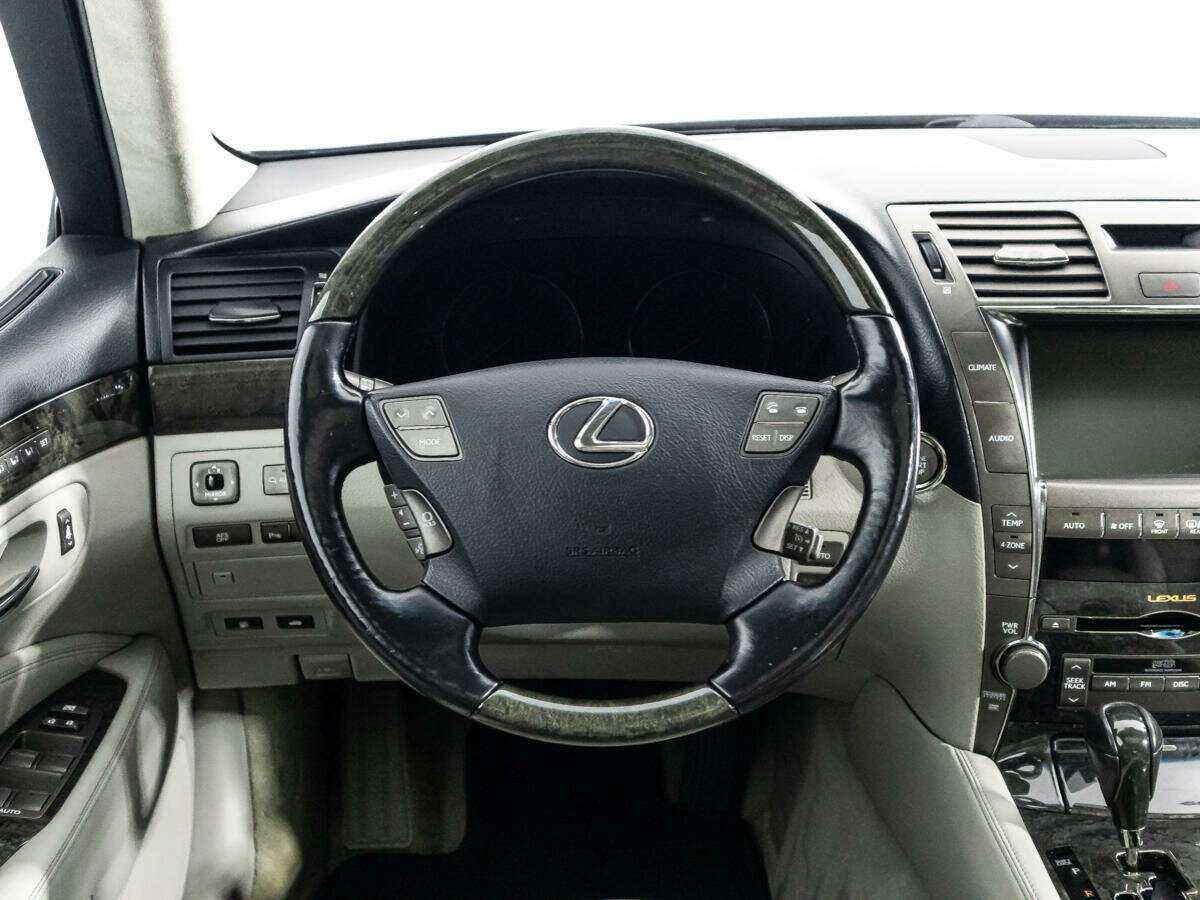 Lexus LS с пробегом — 2006 год. Фото: #20