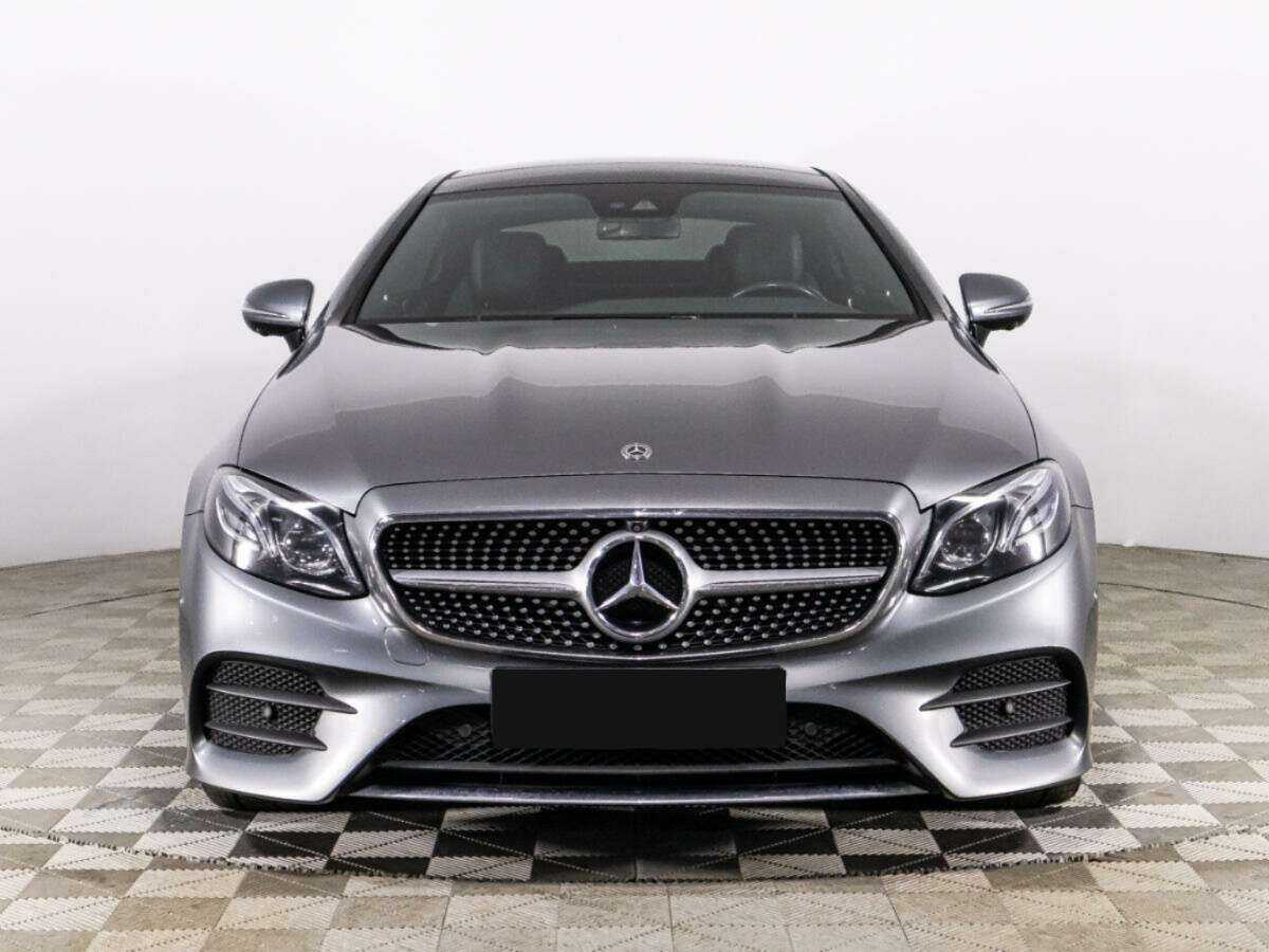 Mercedes-Benz E-Класс с пробегом — 2017 год. Фото: #1