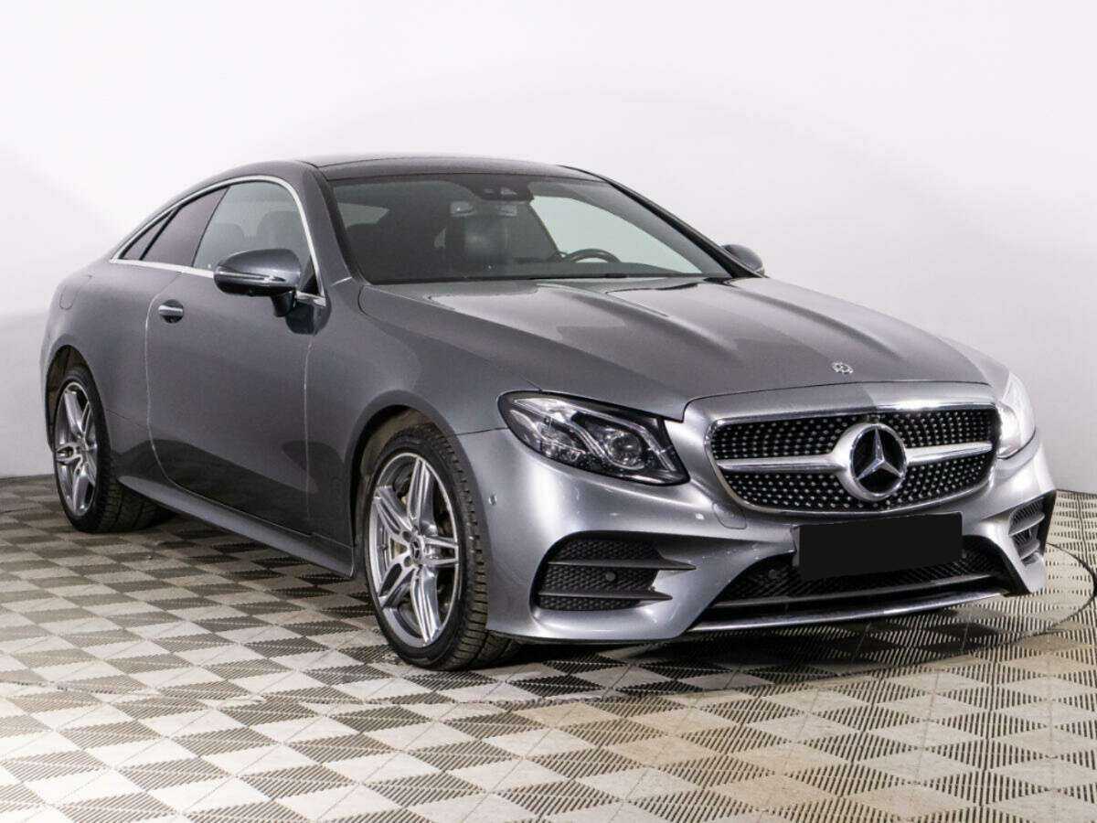 Mercedes-Benz E-Класс с пробегом — 2017 год. Фото: #2