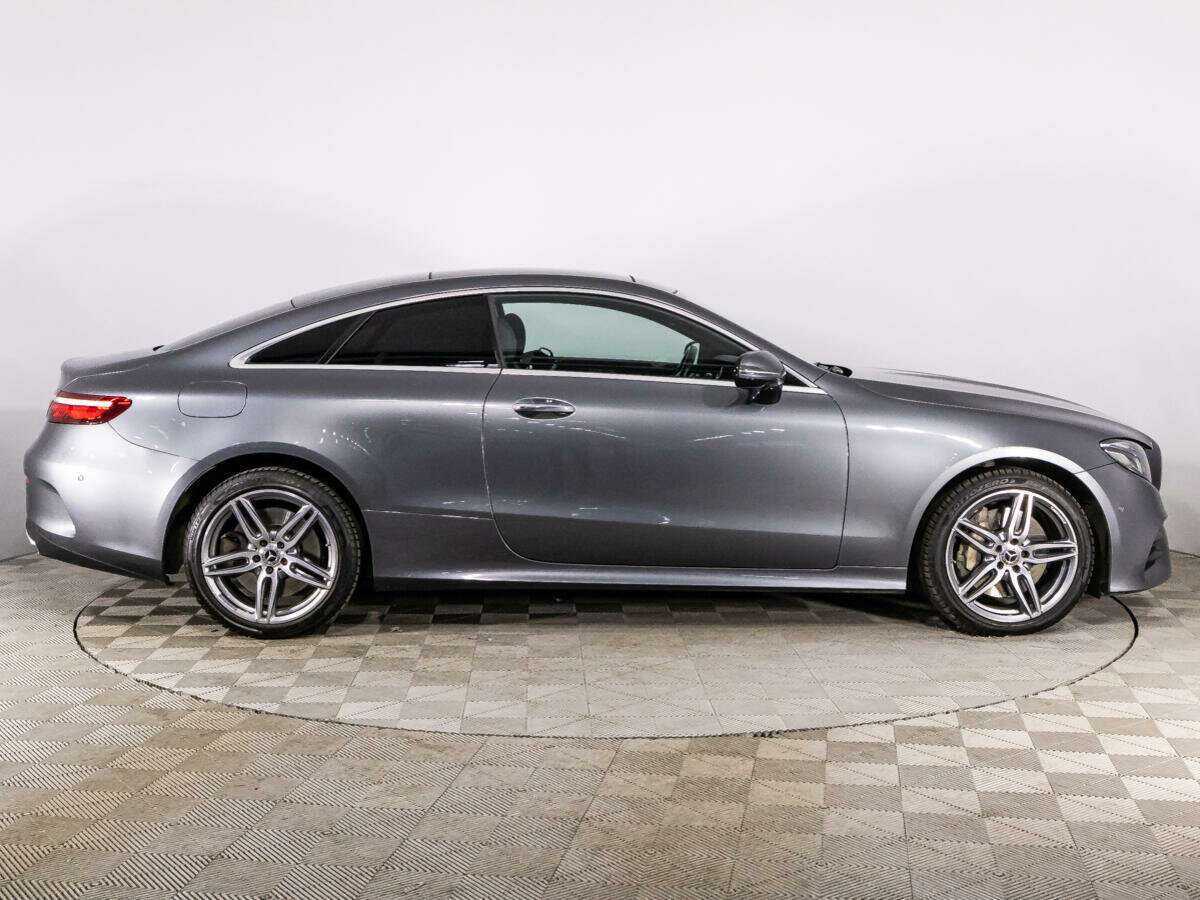 Mercedes-Benz E-Класс с пробегом — 2017 год. Фото: #3