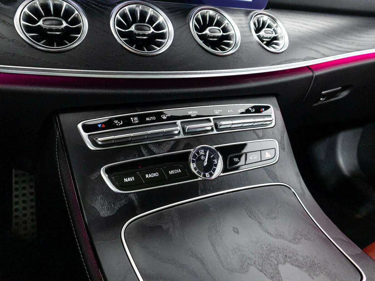 Mercedes-Benz E-Класс с пробегом — 2017 год. Фото: #15