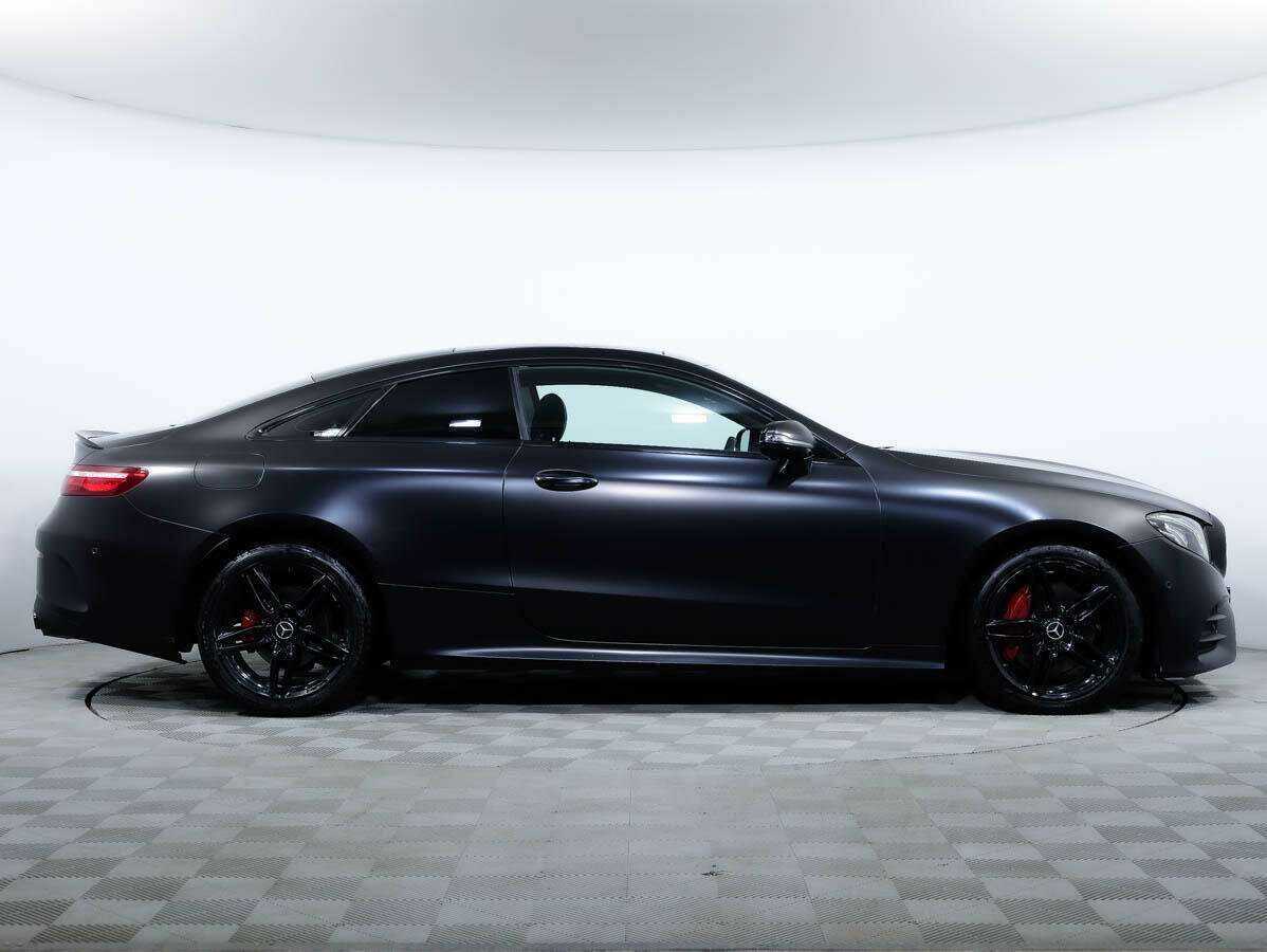 Mercedes-Benz E-Класс с пробегом — 2019 год. Фото: #2