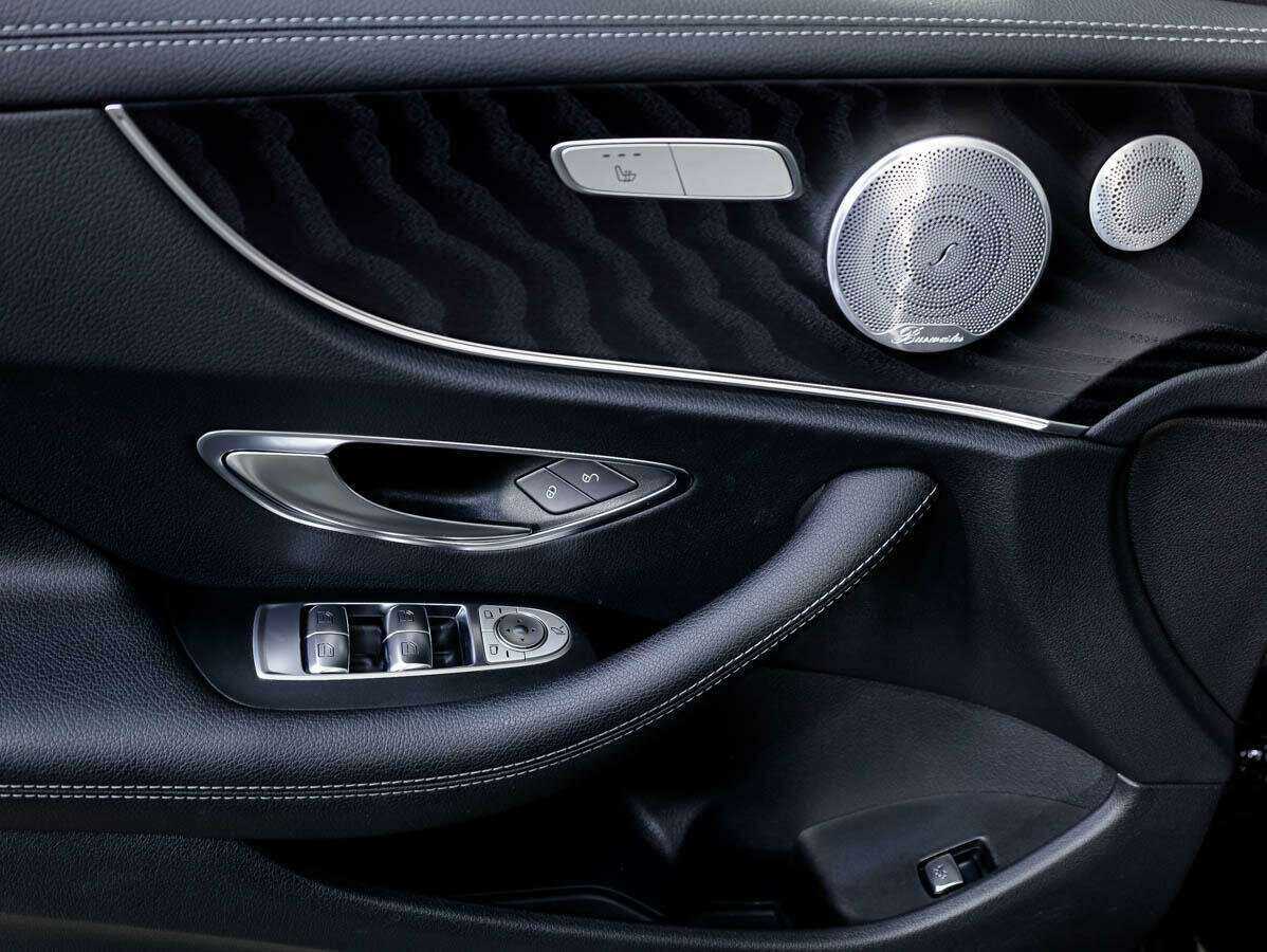 Mercedes-Benz E-Класс с пробегом — 2019 год. Фото: #19