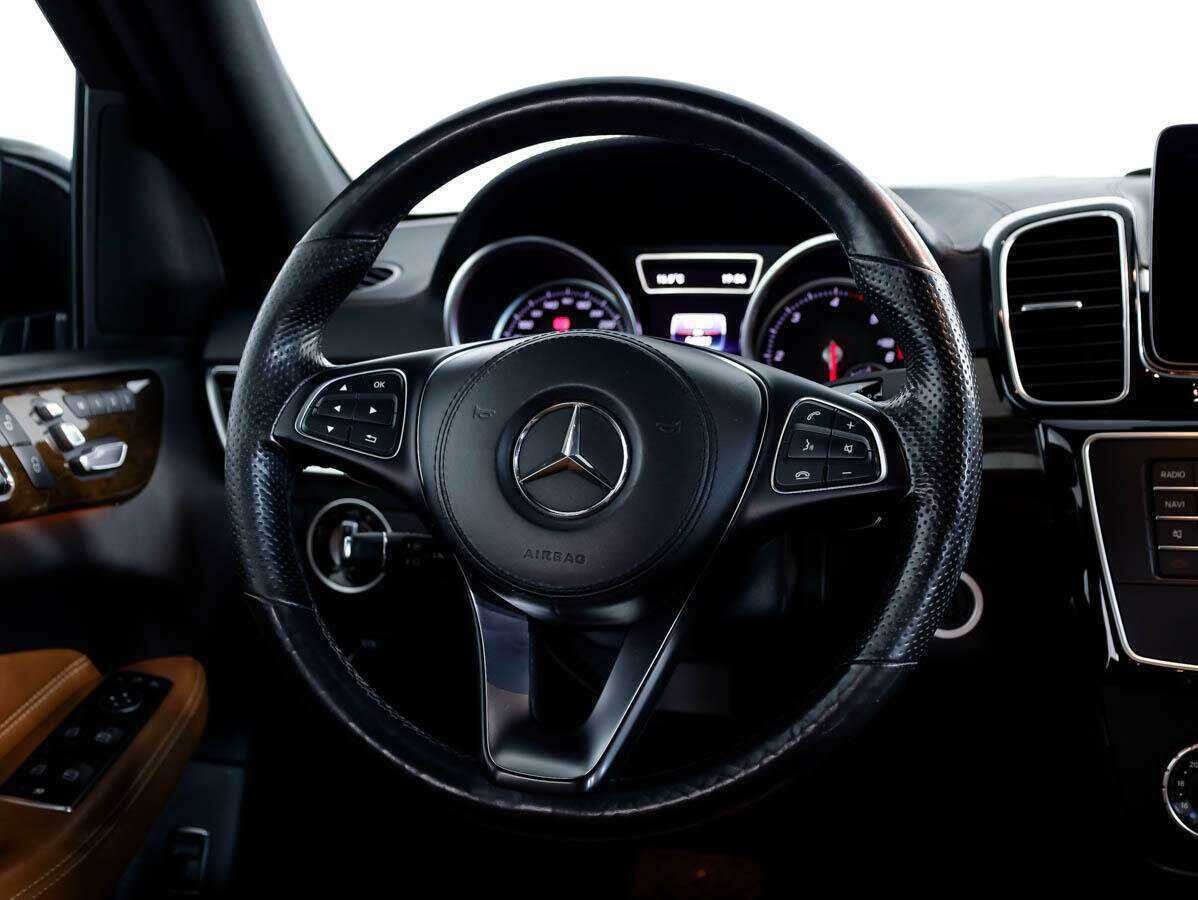 Mercedes-Benz GLS с пробегом — 2016 год. Фото: #16