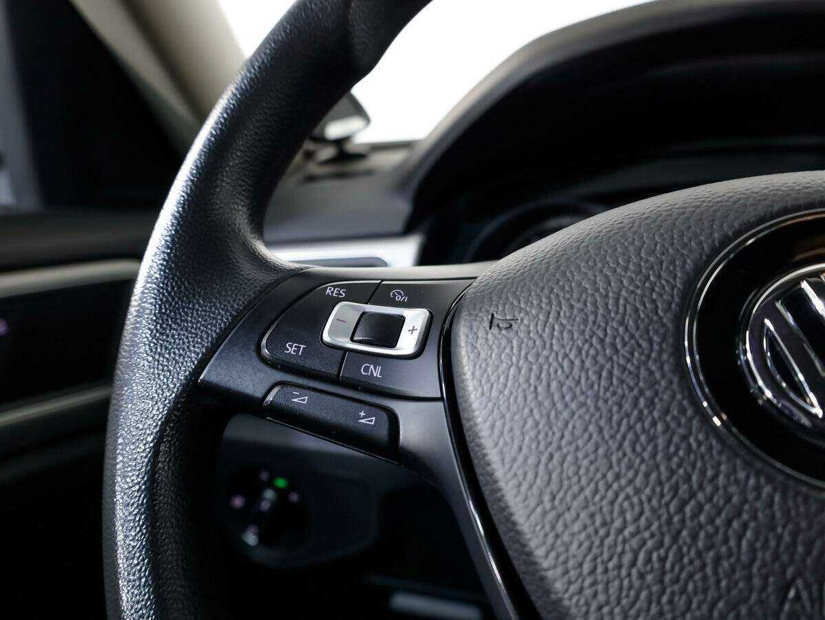 Volkswagen Teramont с пробегом — 2018 год. Фото: #12