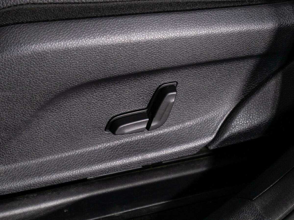 Mercedes-Benz GLC с пробегом — 2016 год. Фото: #17