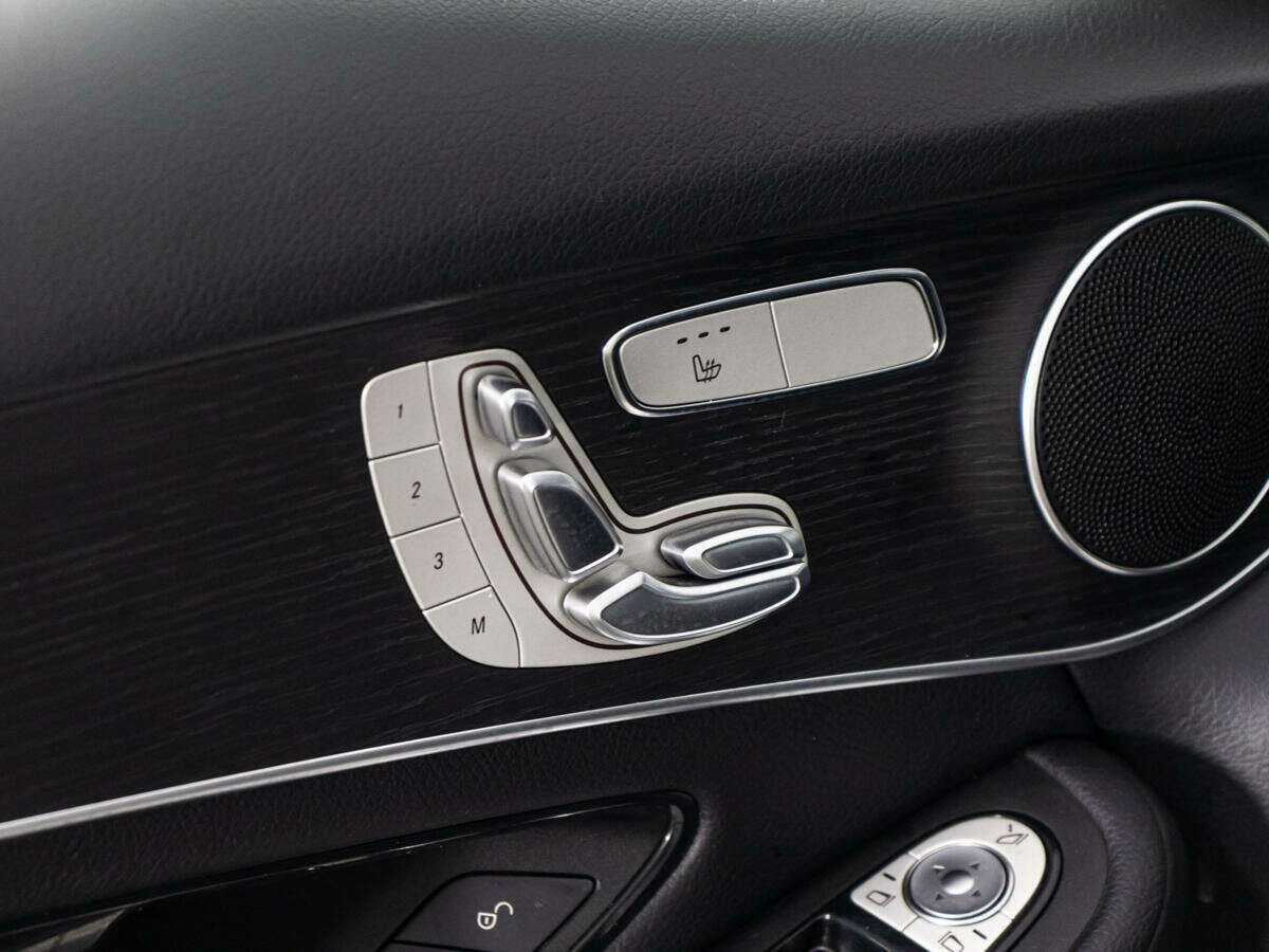 Mercedes-Benz GLC с пробегом — 2021 год. Фото: #15