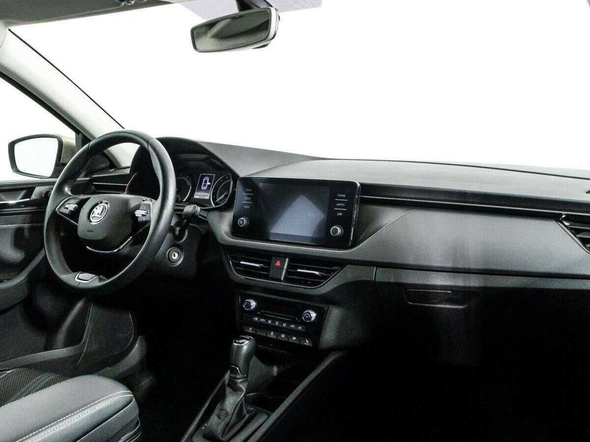 Skoda Rapid с пробегом — 2020 год. Фото: #8