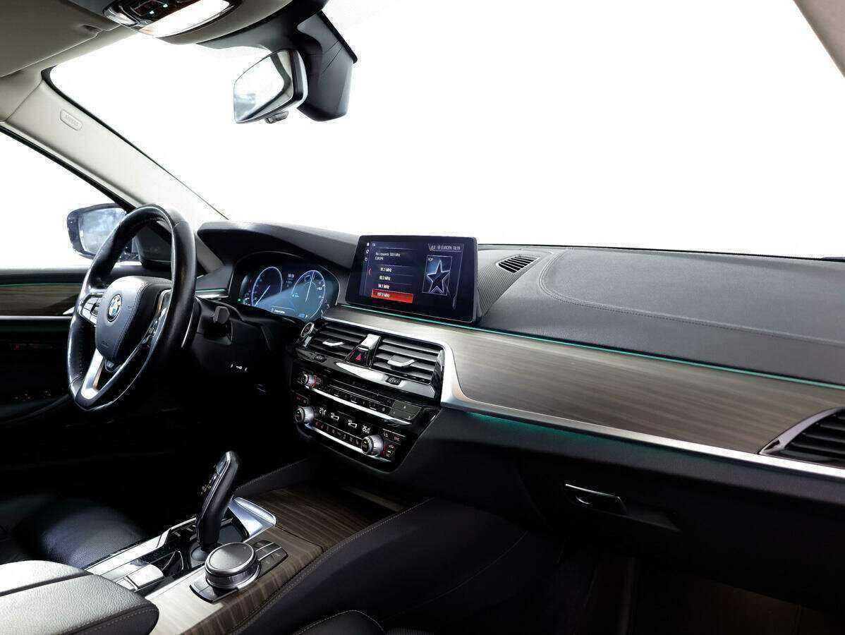 BMW 5 серии с пробегом — 2018 год. Фото: #8