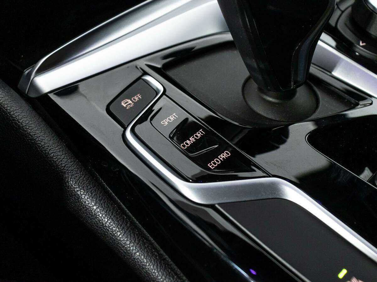 BMW 5 серии с пробегом — 2019 год. Фото: #19