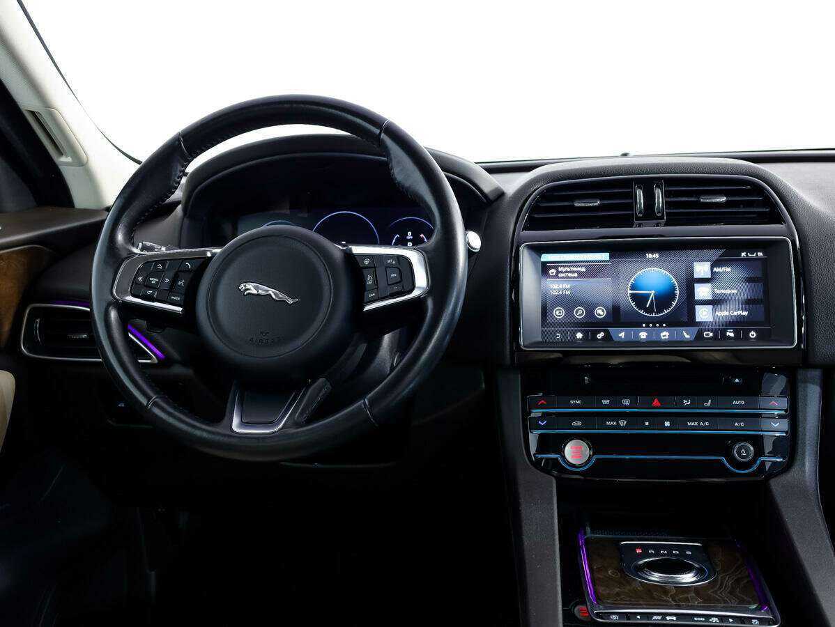 Jaguar F-Pace с пробегом — 2018 год. Фото: #10