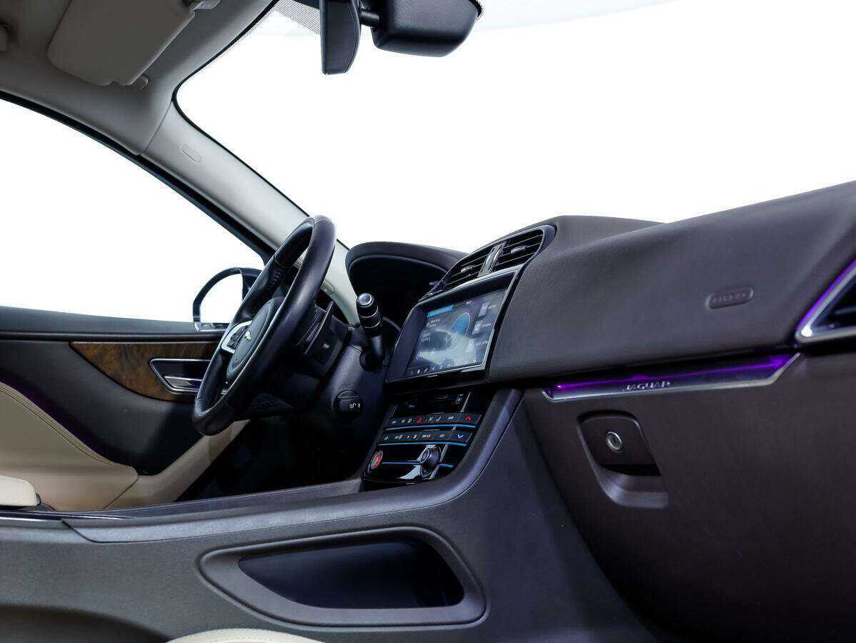 Jaguar F-Pace с пробегом — 2018 год. Фото: #19