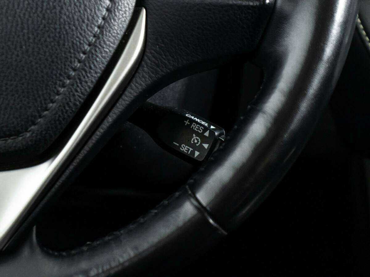 Toyota RAV4 с пробегом — 2017 год. Фото: #18