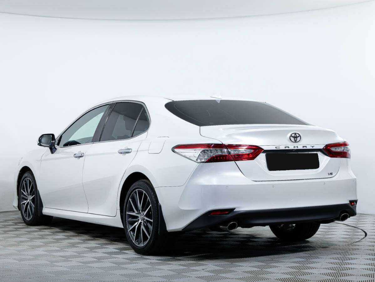 Toyota Camry с пробегом — 2021 год. Фото: #5