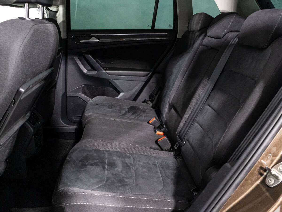 Volkswagen Tiguan с пробегом — 2018 год. Фото: #9