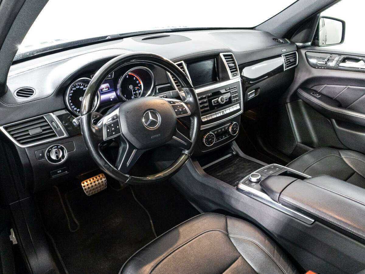 Mercedes-Benz GL-Класс с пробегом — 2015 год. Фото: #10