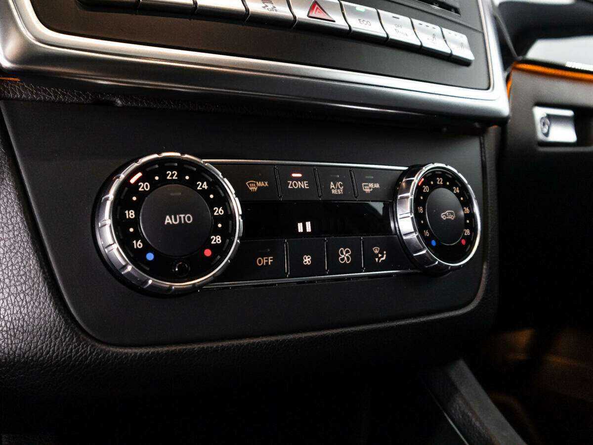 Mercedes-Benz GL-Класс с пробегом — 2015 год. Фото: #18