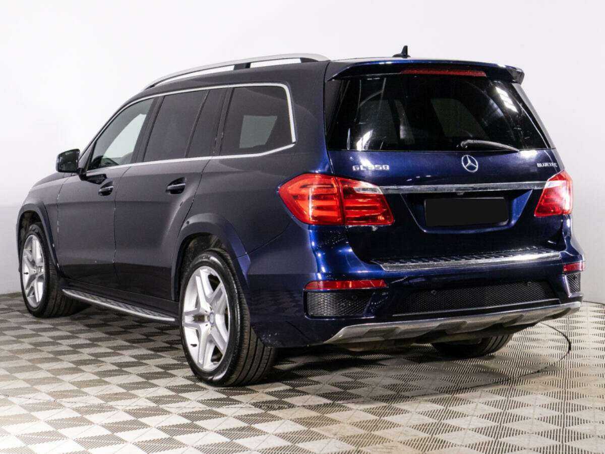 Mercedes-Benz GL-Класс с пробегом — 2014 год. Фото: #6