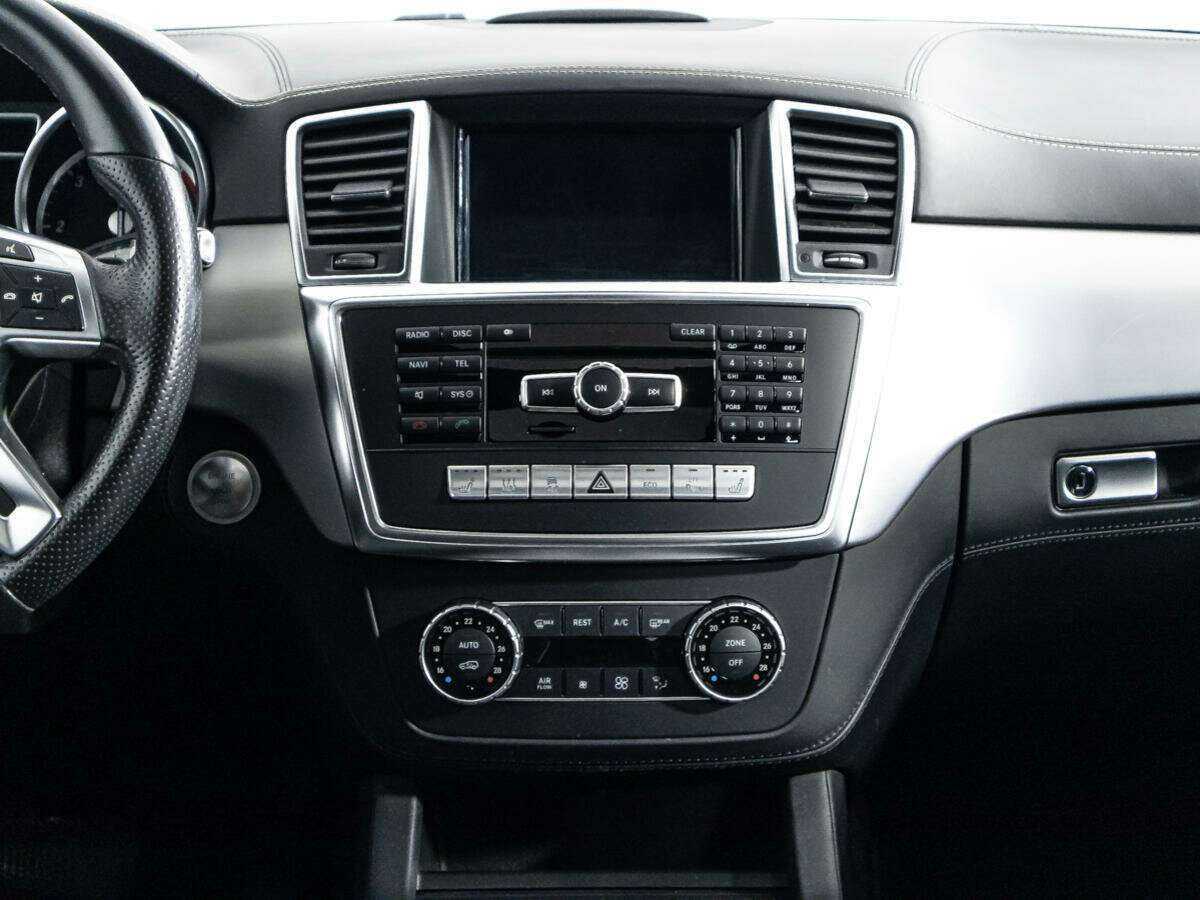 Mercedes-Benz GL-Класс с пробегом — 2014 год. Фото: #13