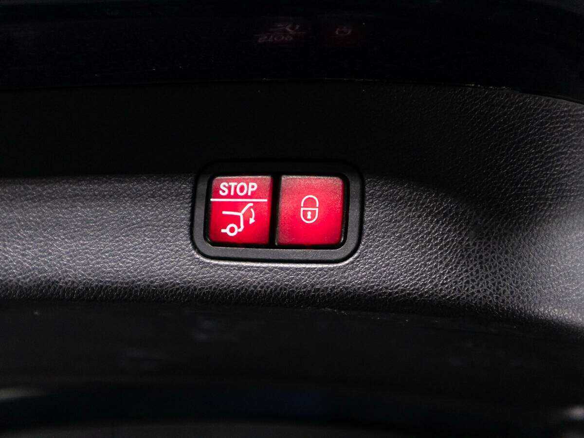 Mercedes-Benz GL-Класс с пробегом — 2014 год. Фото: #14