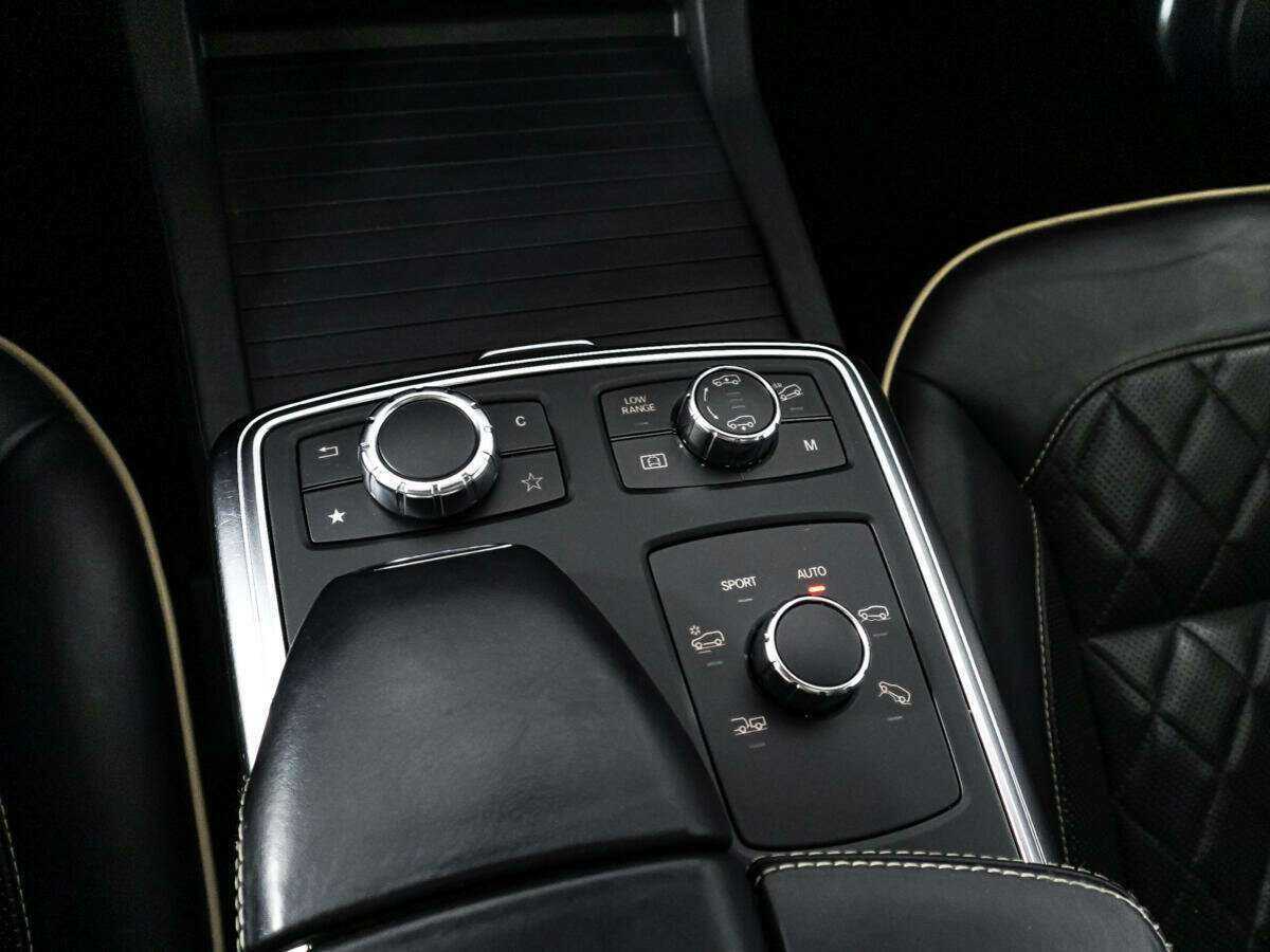 Mercedes-Benz GL-Класс с пробегом — 2014 год. Фото: #20