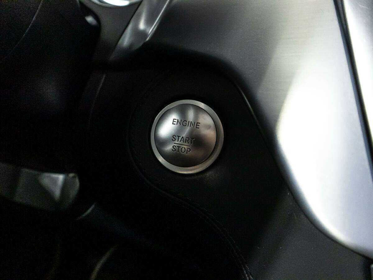 Mercedes-Benz GL-Класс с пробегом — 2014 год. Фото: #21