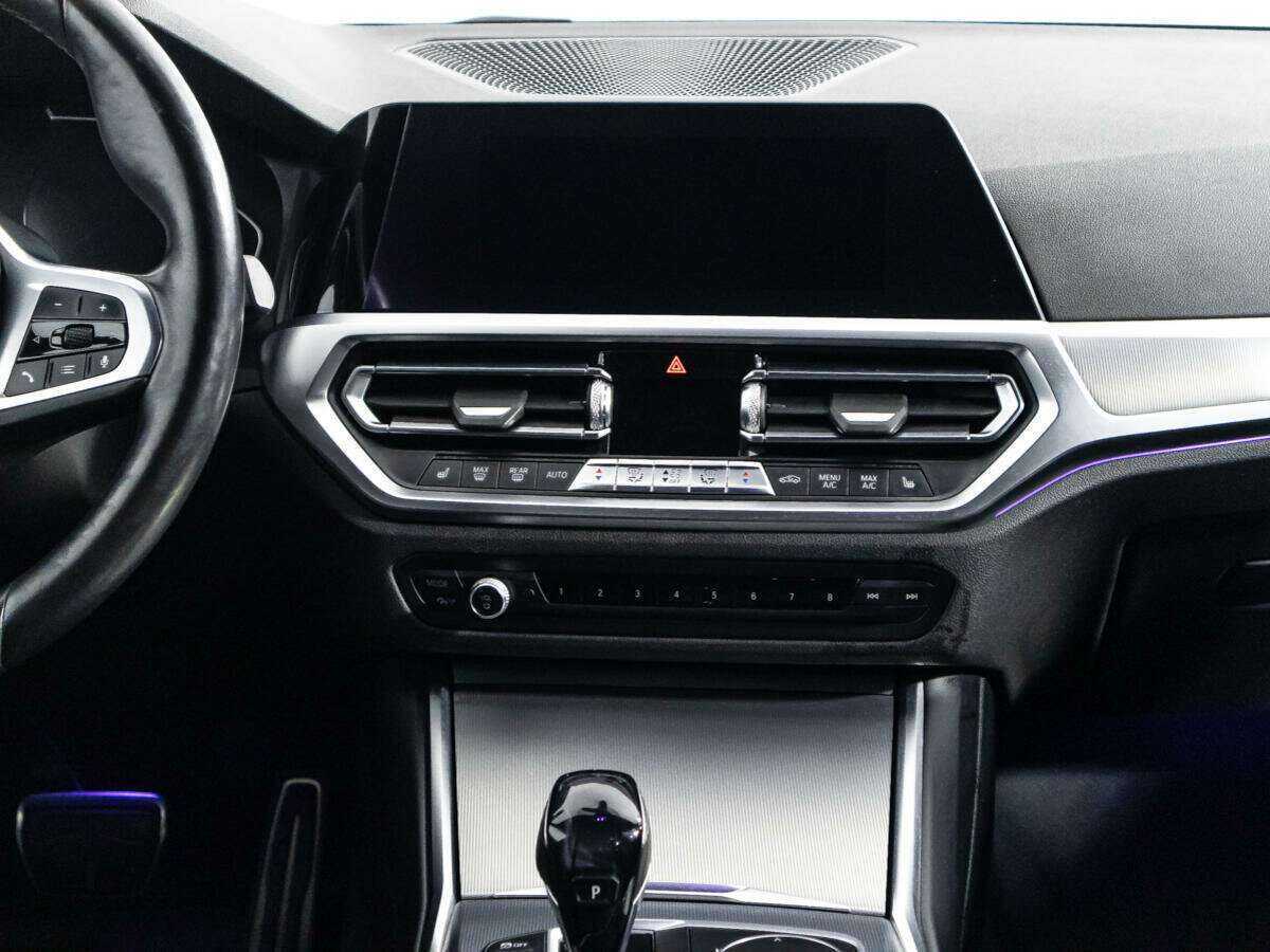 BMW 3 серии с пробегом — 2020 год. Фото: #13