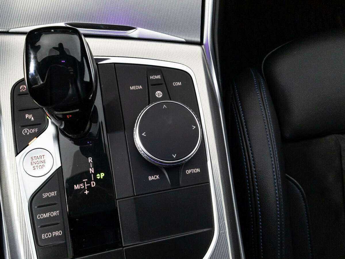 BMW 3 серии с пробегом — 2020 год. Фото: #19