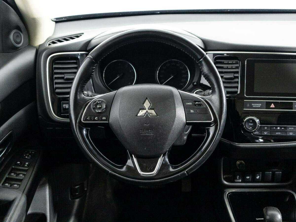 Mitsubishi Outlander с пробегом — 2020 год. Фото: #17
