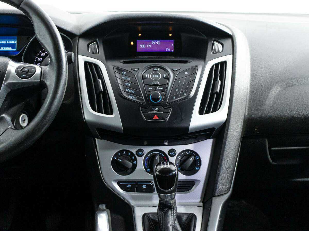 Ford Focus с пробегом — 2011 год. Фото: #13