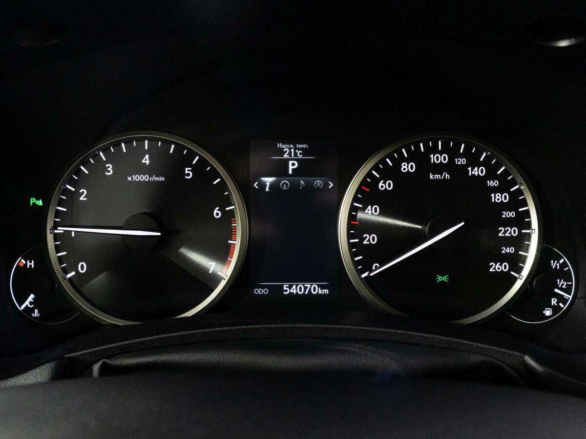 Lexus NX с пробегом — 2015 год. Фото: #11