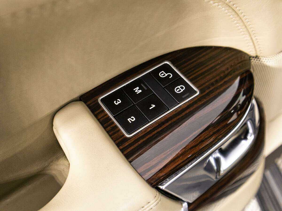 Land Rover Range Rover с пробегом — 2013 год. Фото: #15