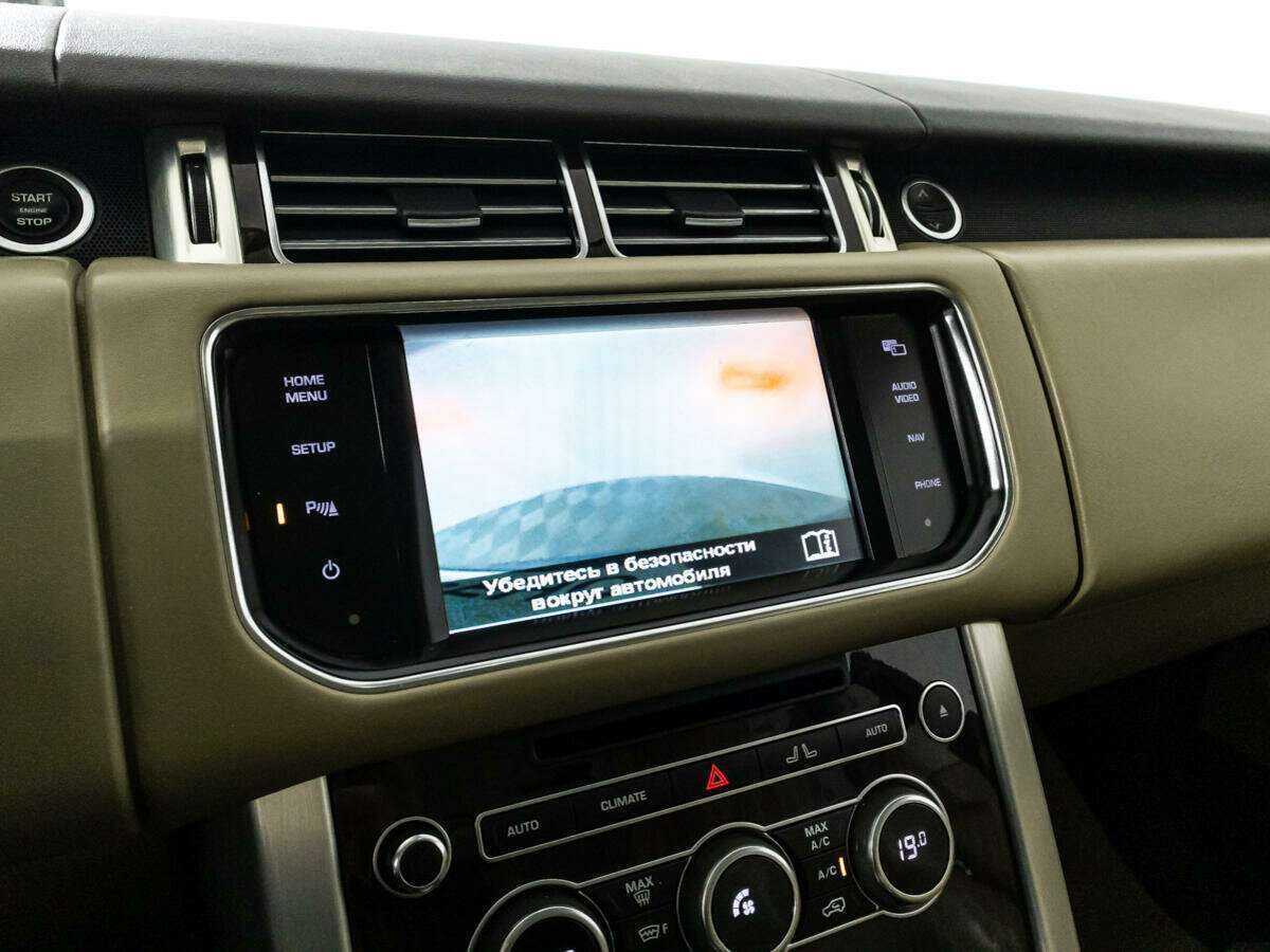 Land Rover Range Rover с пробегом — 2013 год. Фото: #17