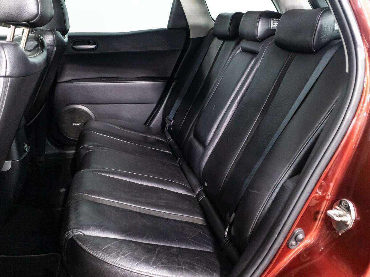 Mazda CX-7 с пробегом — 2008 год. Фото: #9