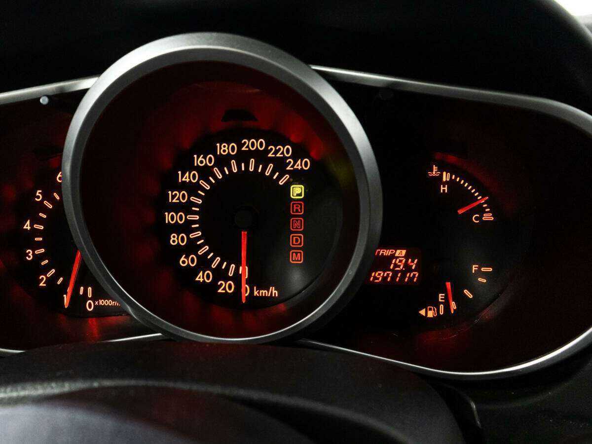 Mazda CX-7 с пробегом — 2008 год. Фото: #11