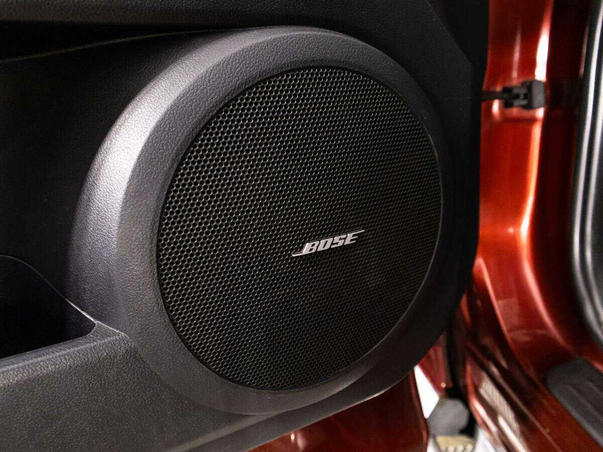 Mazda CX-7 с пробегом — 2008 год. Фото: #16